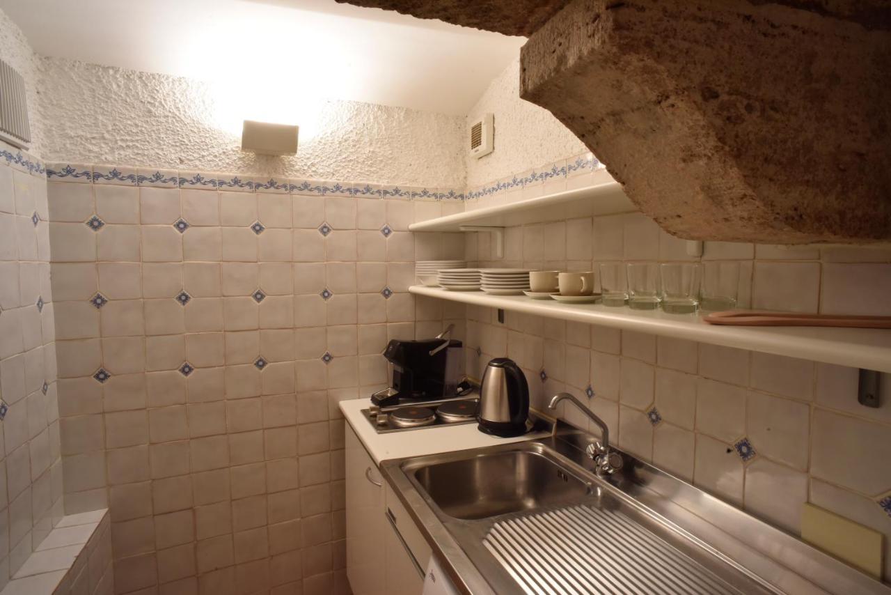 Le Tartarughe Boutique Apartment Рим Экстерьер фото